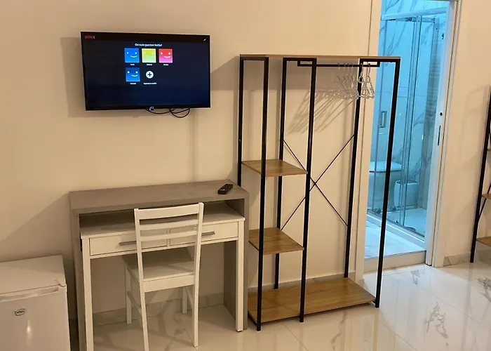 לינה וארוחת בוקר Lumacors House נאפולי