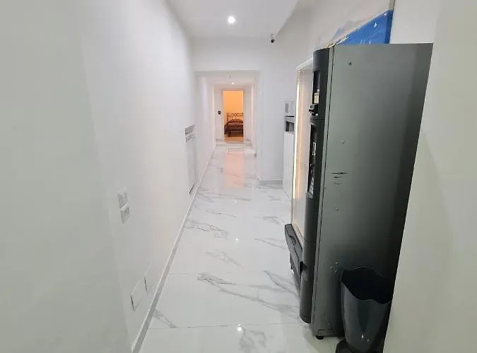 Lumacors House נאפולי