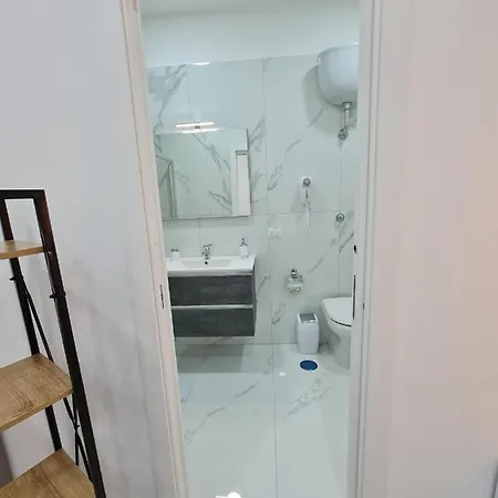 Lumacors House נאפולי