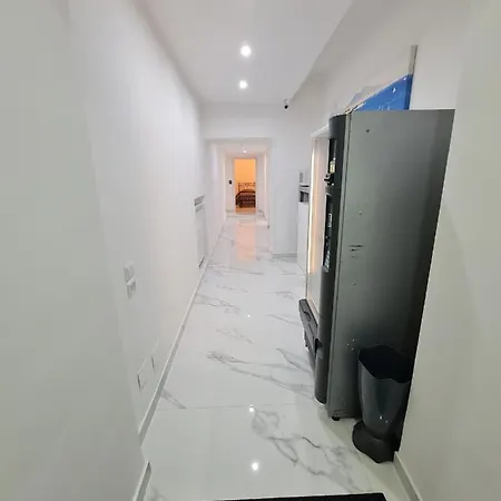 Lumacors House נאפולי