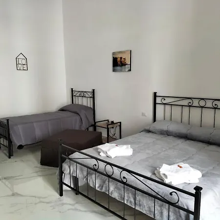 Lumacors House * Napoli